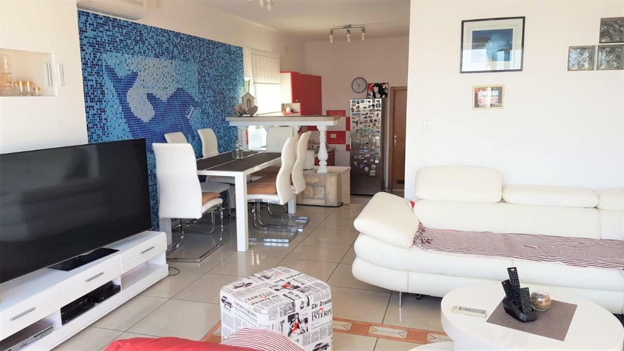 Apartment Maslenica, Near Zadar 外观 照片